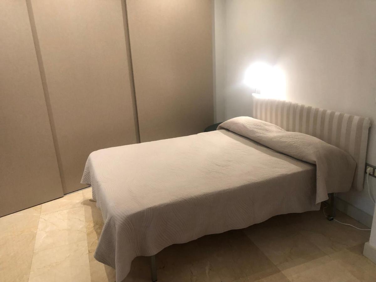 Estudio Con Parking Privado Apartment Madrid Ngoại thất bức ảnh