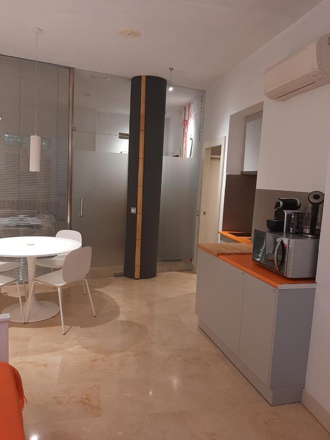 Estudio Con Parking Privado Apartment Madrid Ngoại thất bức ảnh